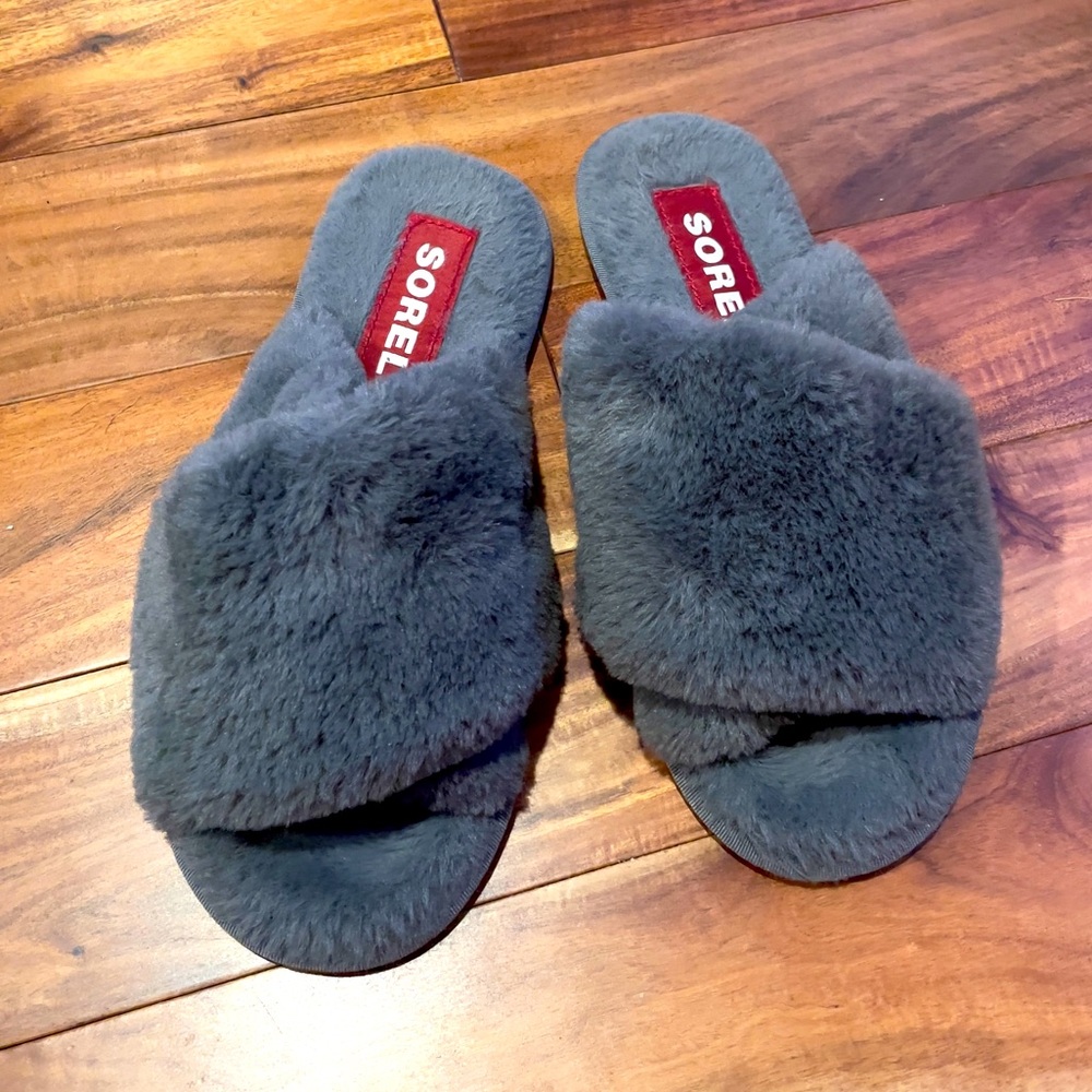 Sorel Women’s Go Mail Run Slippers size 6